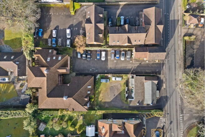 1 bedroom ground floor flat for sale