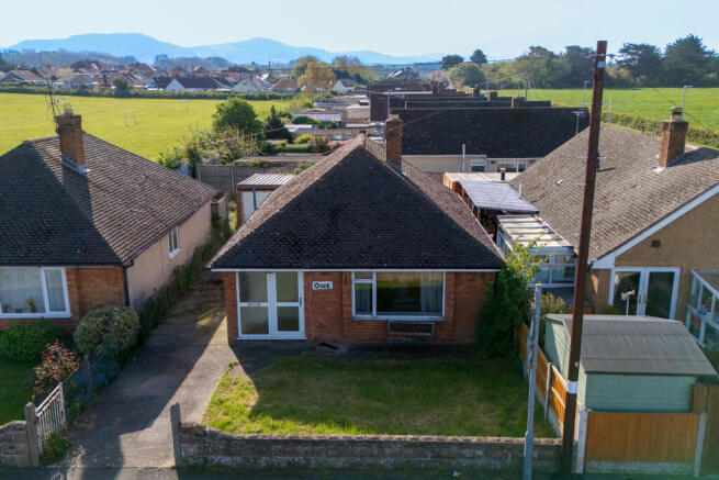 2 bedroom bungalow for sale