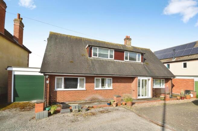 3 bedroom detached house for sale