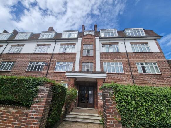 2 bedroom flat for sale
