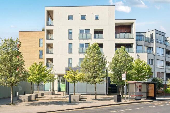 2 bedroom flat for sale