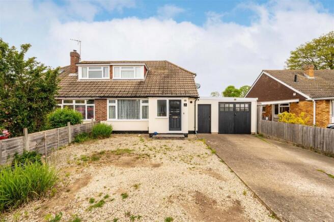 2 bedroom semi-detached house for sale