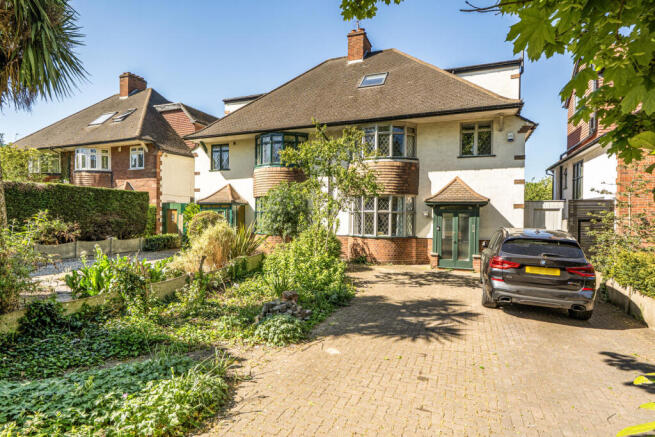 4 bedroom semi-detached house for sale