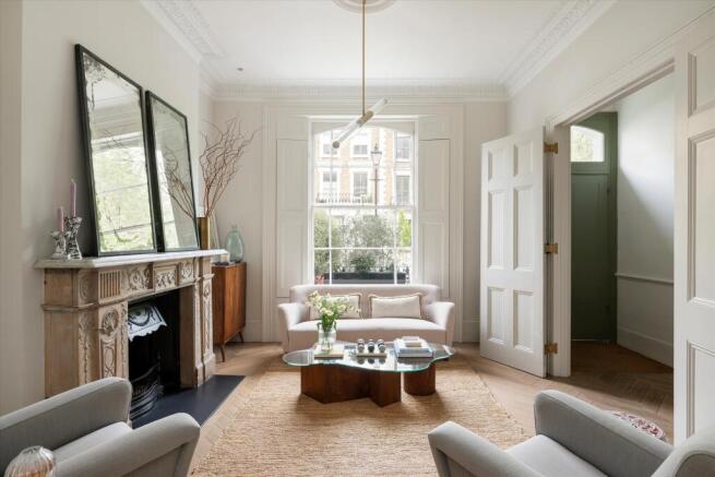 4 bedroom terraced house for sale