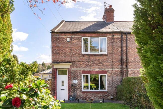 2 bedroom semi-detached house for sale