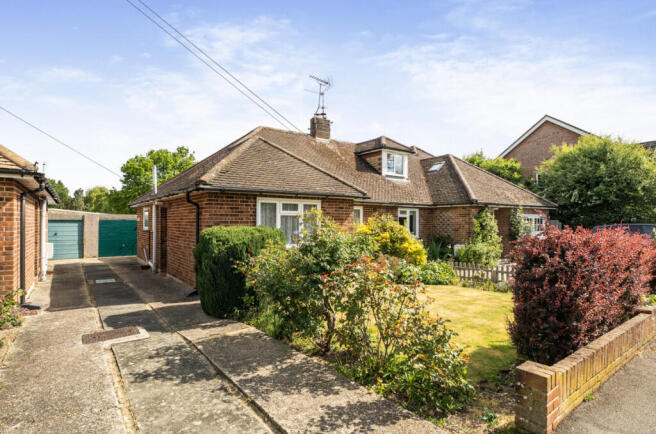 2 bedroom bungalow for sale