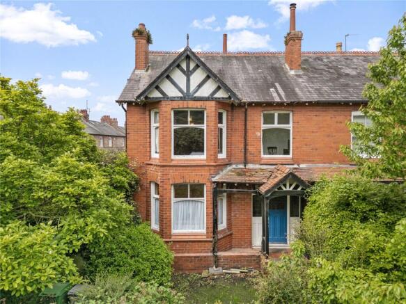4 bedroom semi-detached house for sale