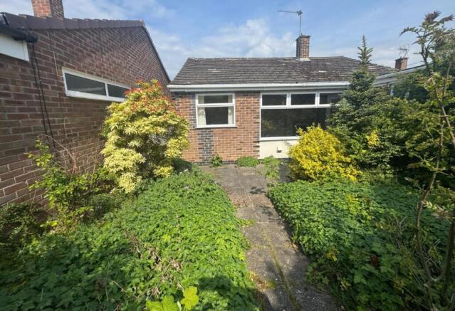 3 bedroom detached bungalow for sale