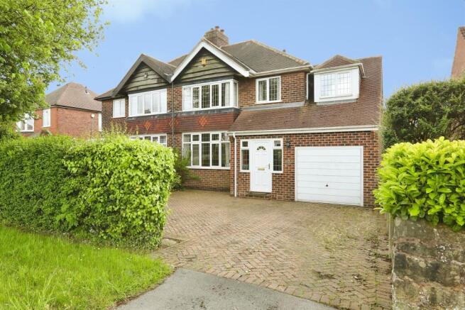 4 bedroom semi-detached house for sale