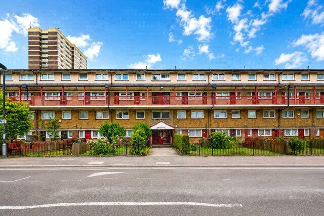 3 bedroom flat for sale