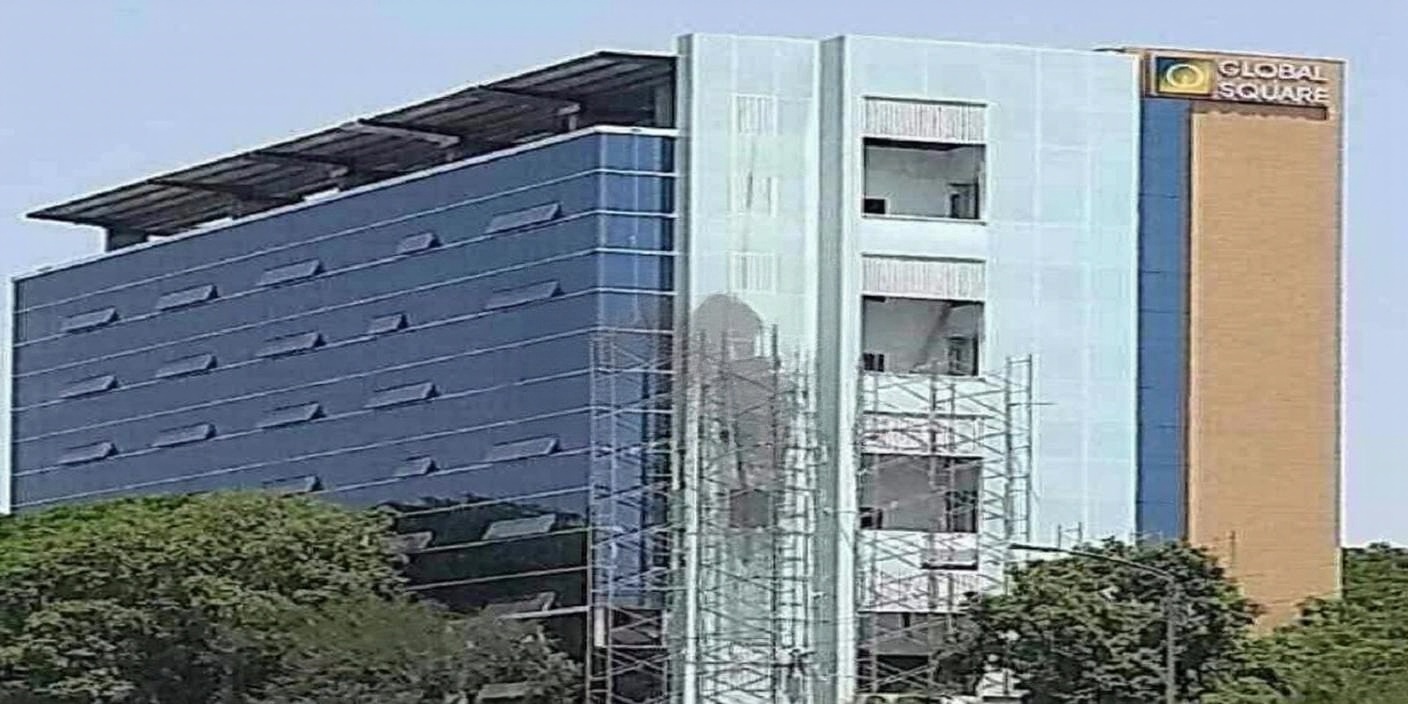 Global Square property image