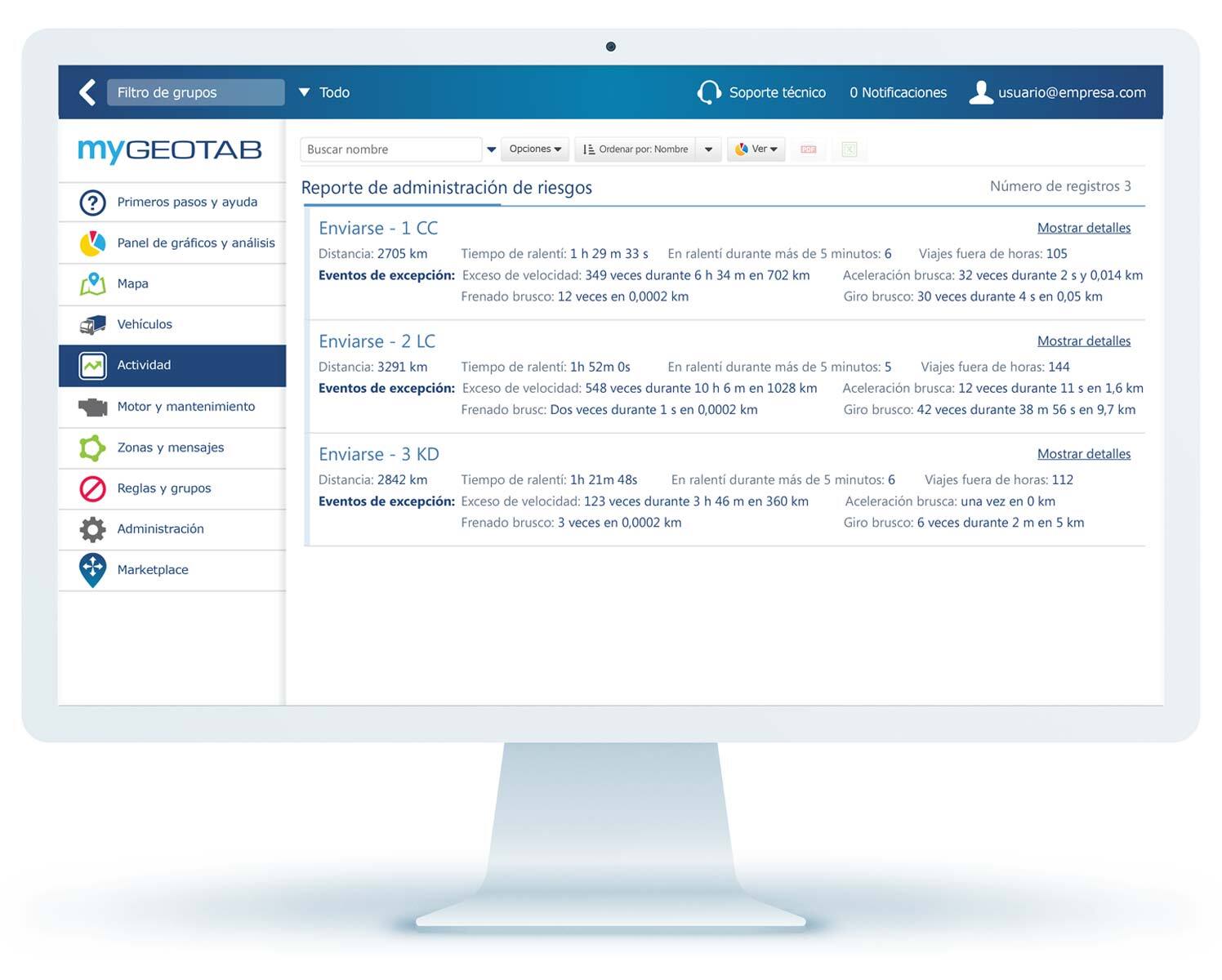 Informe de gestión de riesgos en la interfaz de usuario de MyGeotab en un monitor de ordenador de sobremesa
