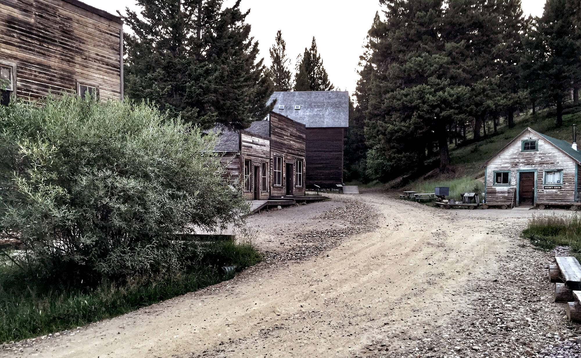 Ghost Towns of America - mapped and photographed