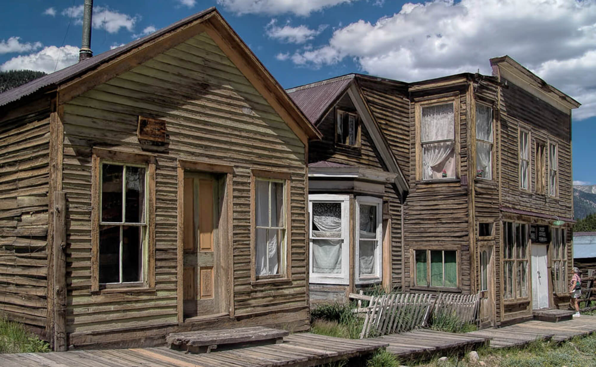 Ghost Towns of America - mapped and photographed