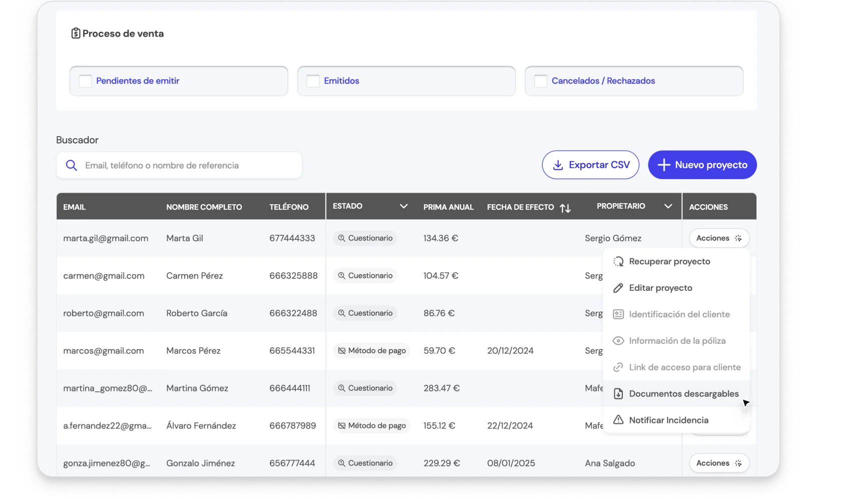 Paso 1: Accede en la página de Proyectos y Pólizas y selecciona la opción "Documentos descargables" en el desplegable del menú de acciones.