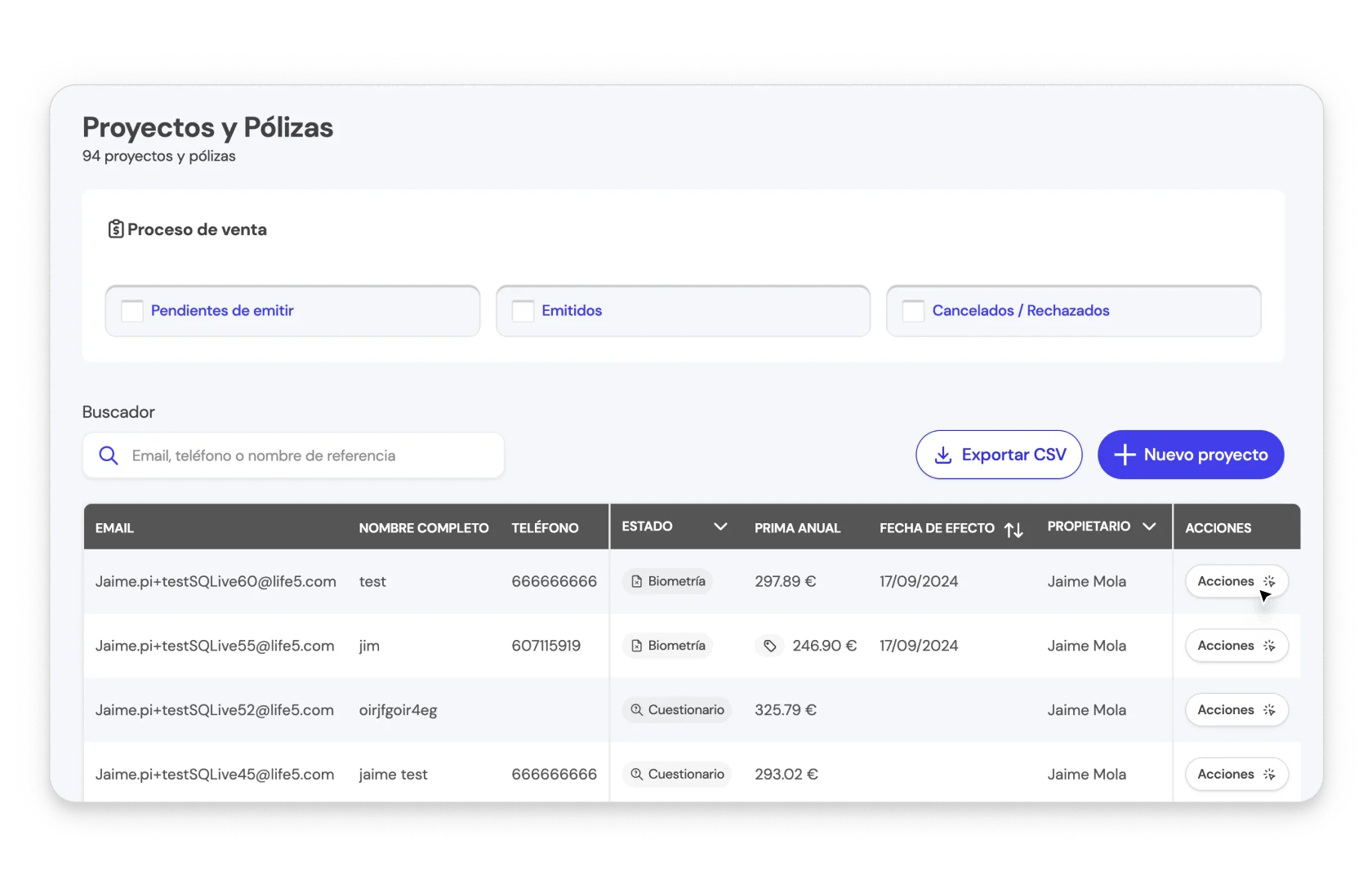 Paso 1: Ingresa en la página de Proyectos y Pólizas en la BrokerApp con lista de clientes.
