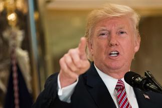 Trump: US firms must end links with TikTok and WeChat