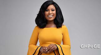 New picture gets fans speculating whether Berla Mundi is engaged