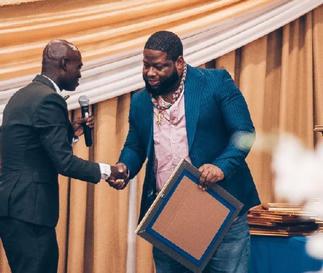 D-Black Has Discredited My Award With His Wild Bedroom Video; I Will Take It Back- Dr. UN Threatens