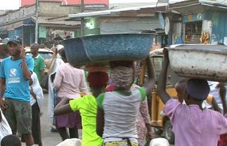 Akufo-Addo's government exempts kayayei from paying market tolls