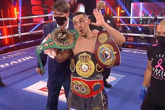 Lopez beats Lomachenko to become undisputed champion
