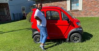 Proud Woman Shows off her tiny new car, Leaves Mzansi Divided