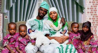 Couple with 3 sets of twins in 6 years expect to have more