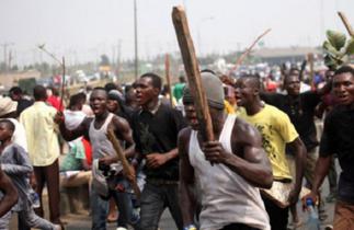 Bunch of Ignorant and Bigoted Ghanaians Secure Their Spot In Heaven After Stripping Down and Righteously Assaulting A Transgender Man