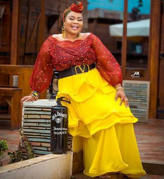Close Friend Of Gifty Osei Exposes Her For Fixing Fake Butt