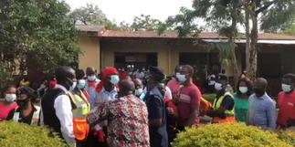 Parents of Achimota Preparatory pupils protest school's closure by GES