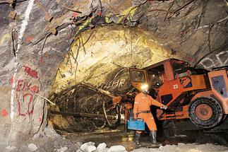 Ghana overtaking SA in gold production good but could spell doom for West African nation