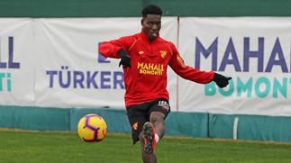 Lumor Agbenyenu: Aris Thessaloniki sign Ghana defender from Sporting CP