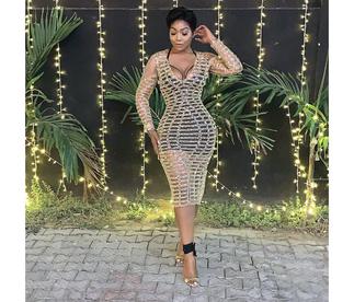 HOT VIDEO: Nigerian Socialite Kika Osunde Given The Beating Of Her Life By Wife Of Her Lover