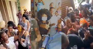 Gyakie's presence almost turned carnival at KNUST as students mobbed the singer