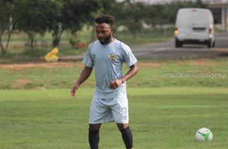 Gladson Awako finally returns to Hearts of Oak training
