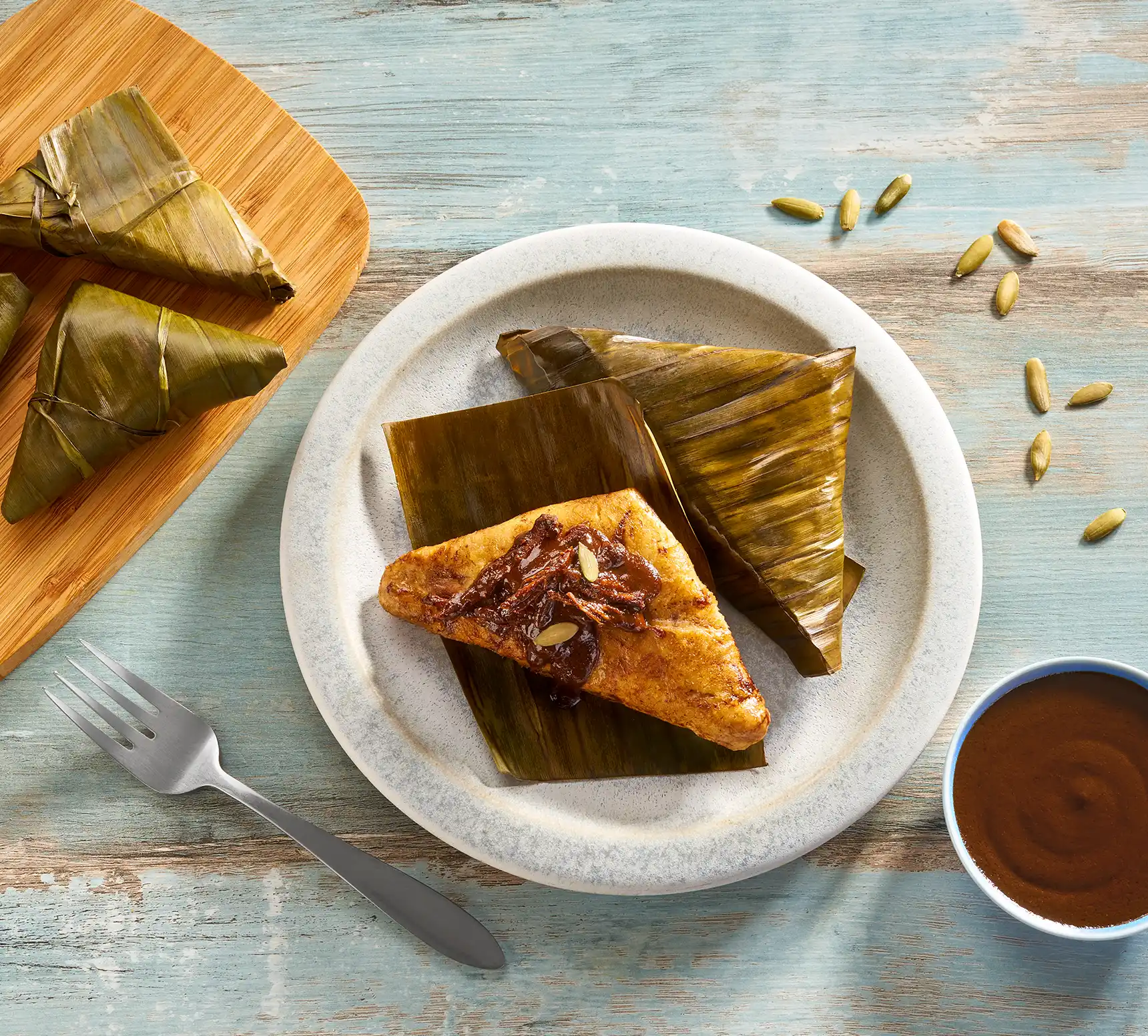 recipe Enchiladas rellenas de huevo con Mole poblano con cacao Doña María ® image