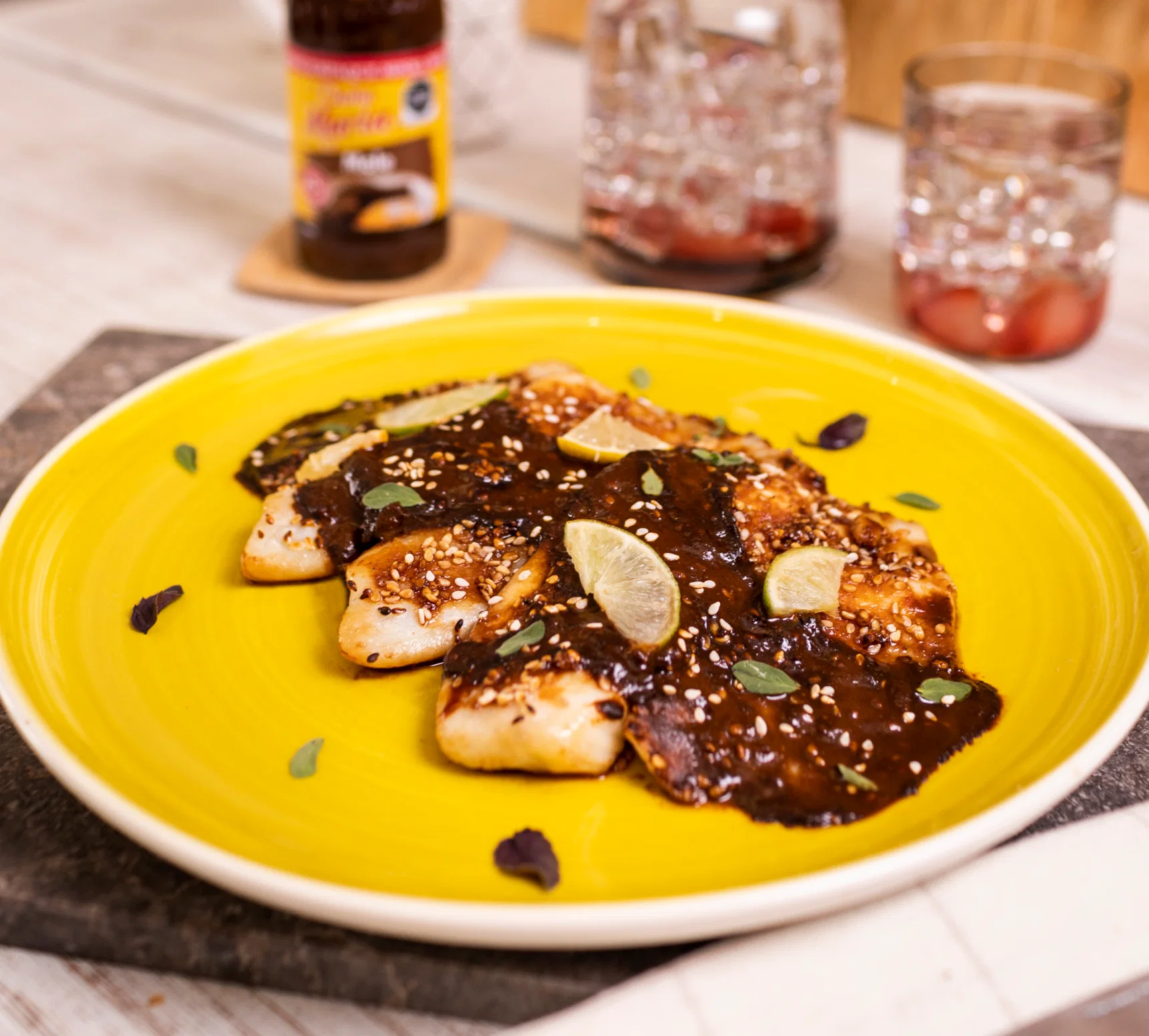 recipe Pescado con mole image