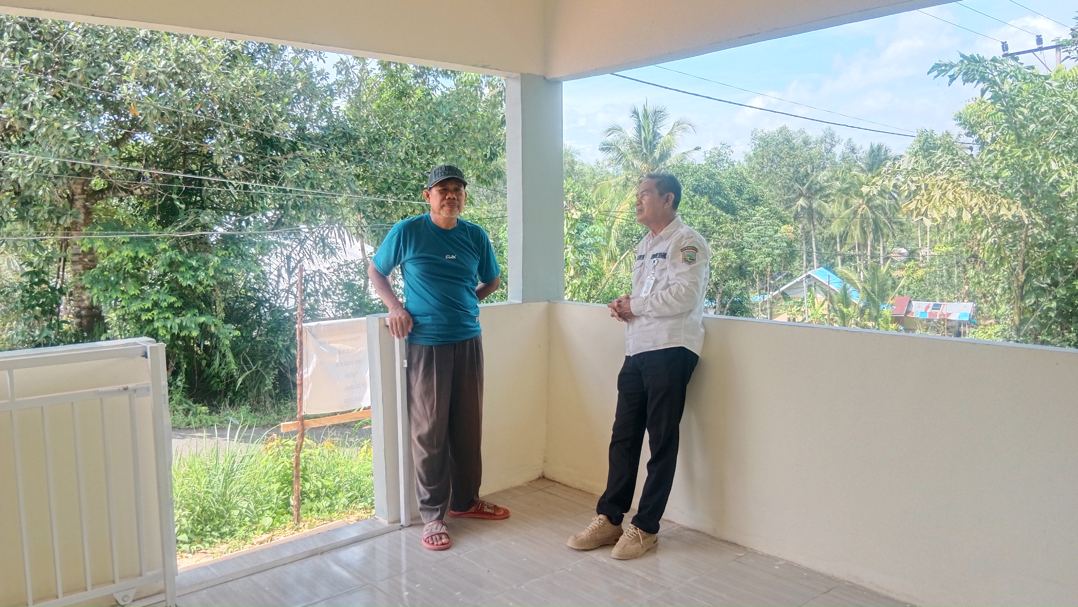 pembakal Stagen tinjau Gedung TPA RT.10 dusun 3 Sungai paring Desa Stagen
