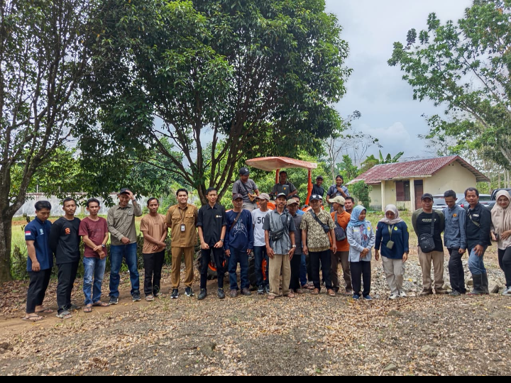 Tingkatkan Keahlian Petani Lewat Pelatihan Traktor