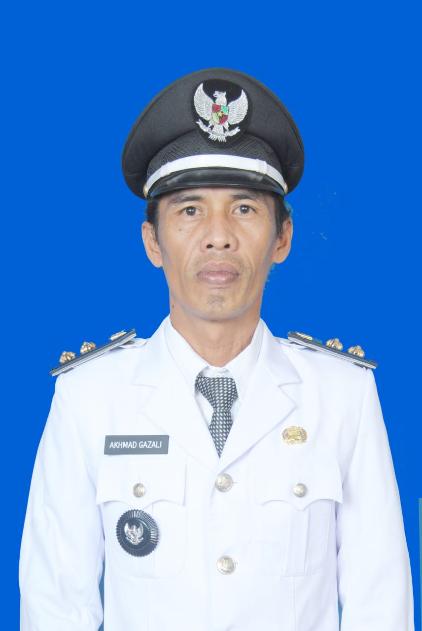 Foto Kepala Desa AKHMAD GAZALI