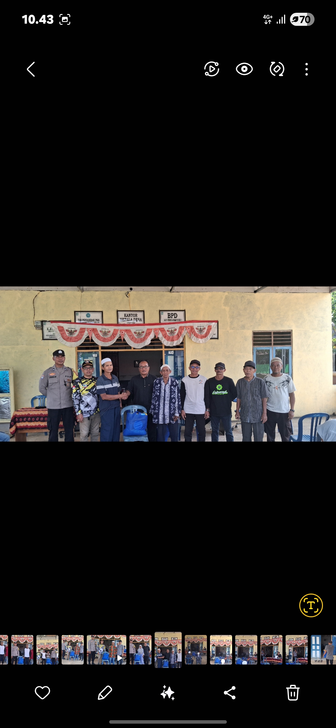 Pembagian Bantuan Sembako Bagi Lanjut Usia