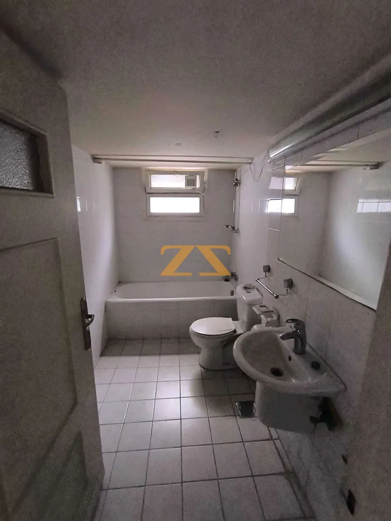 Commercial Office 0m² – photo 4