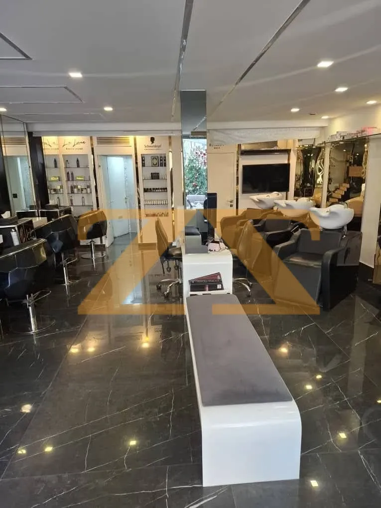Commercial Shop 65m² – photo 2
