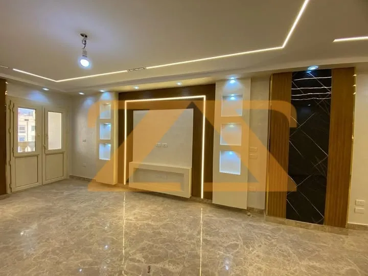 5BR Residential Apartment – photo 1