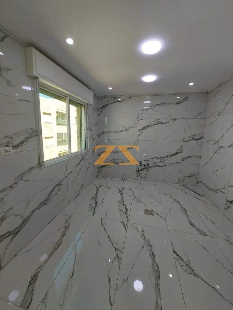 5BR Residential Apartment – photo 2