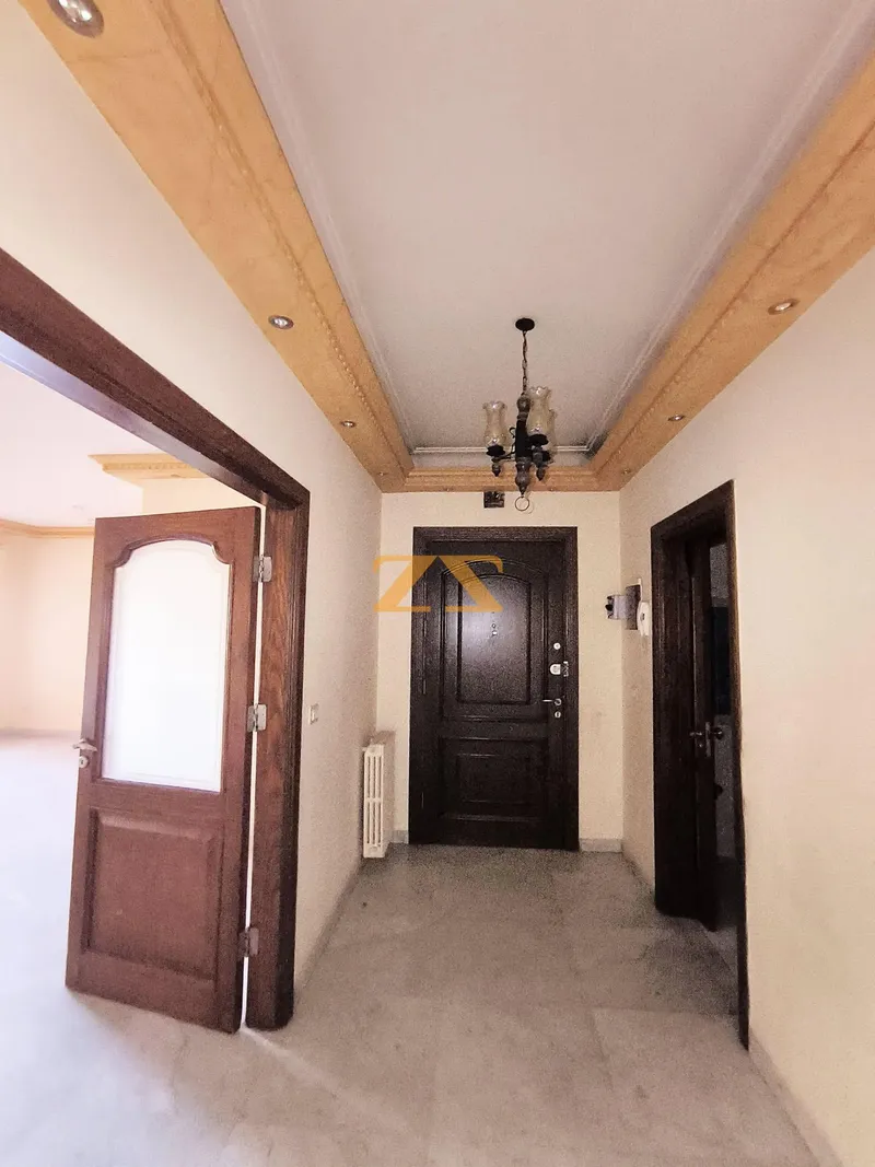 5BR Residential Villa – photo 1