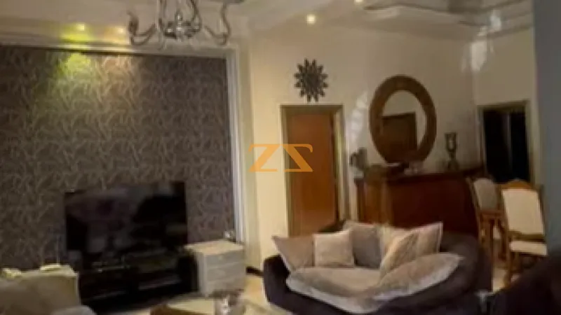5BR Residential Building – photo 1
