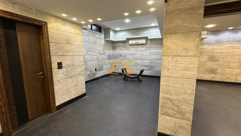 Commercial Office 260m² – photo 2