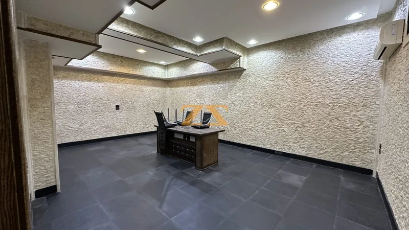 Commercial Office 260m² – photo 4