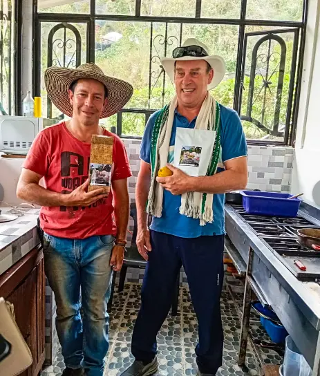 Glamping Cabaña Chalet La Choza El Guadual